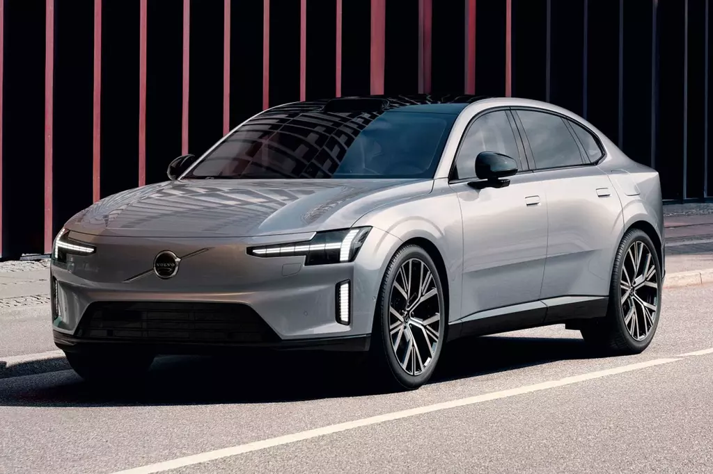 Volvo ES90 2026: необычный электрический седан с мощностью до 670 л.с.