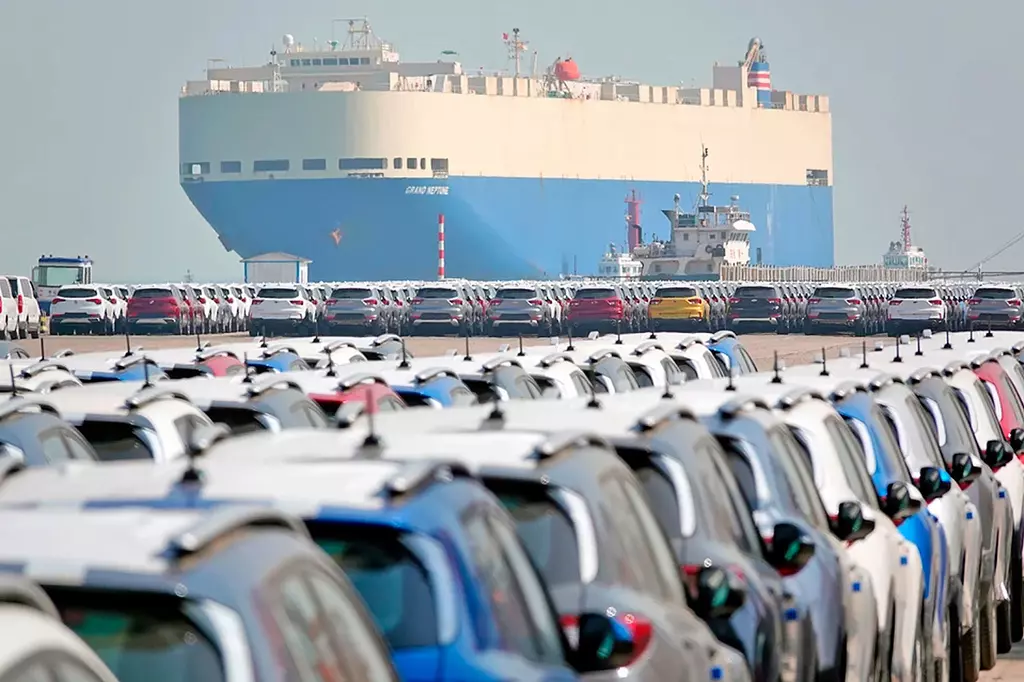 Китайские автобренды уходят из России в 2025: список марок, причины, последствия
